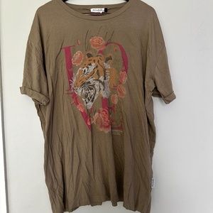 NWT The Laundry Room Love Floral Tiger Tee T Shirt Oversized M